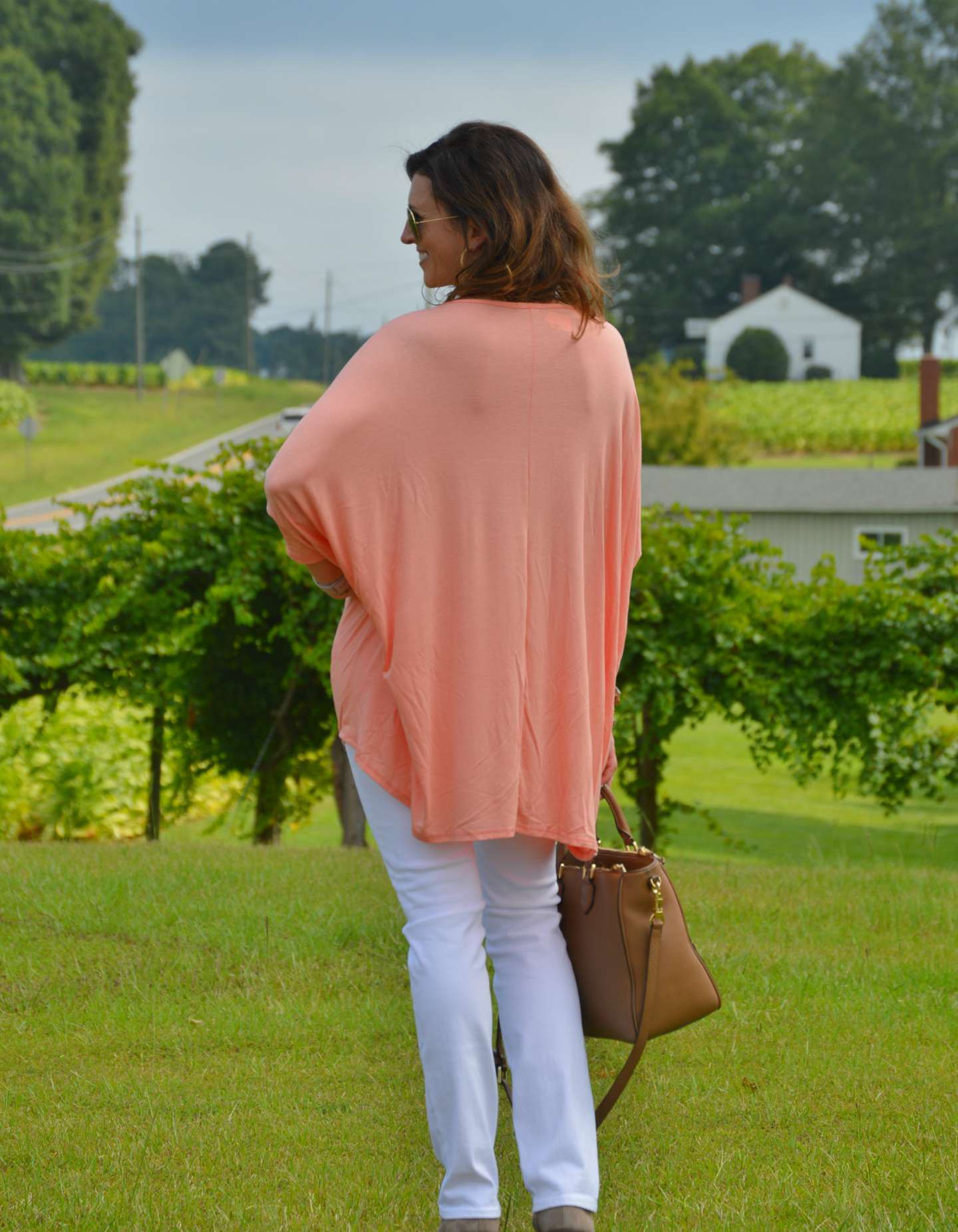 Two Ways to Wear White Jeans for Fall