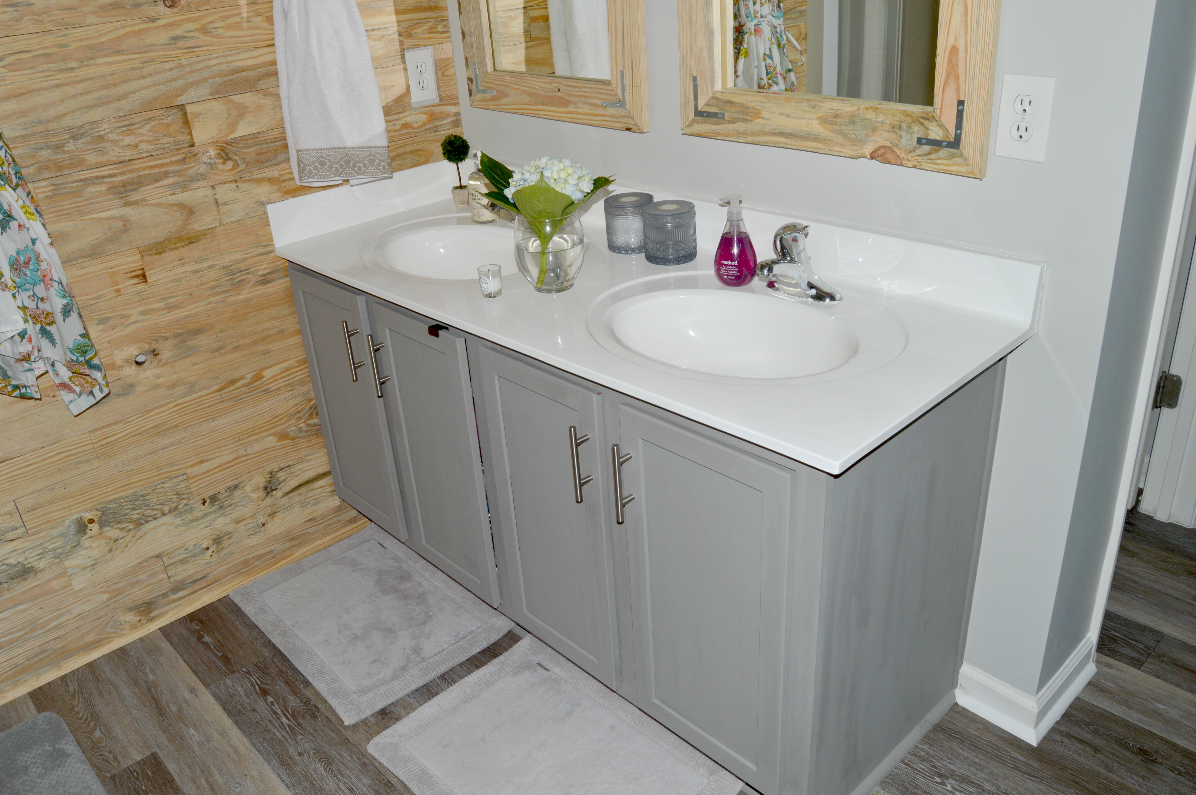 9 Ways to Update a Boring Master Bath