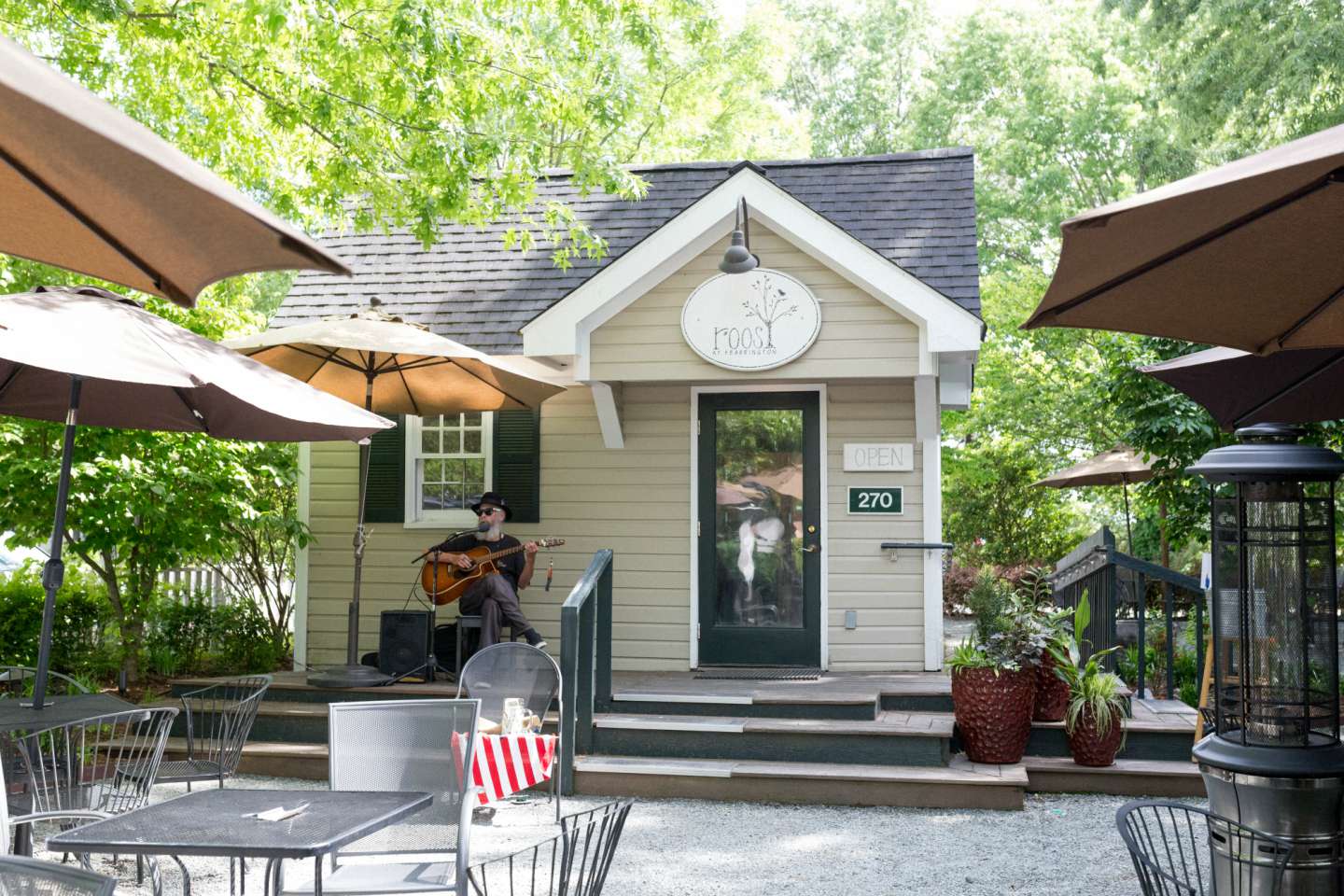 Roost Beer Garden at Fearrington Village with Humanitè Boutique - @mbg0112 - I'm Fixin' To