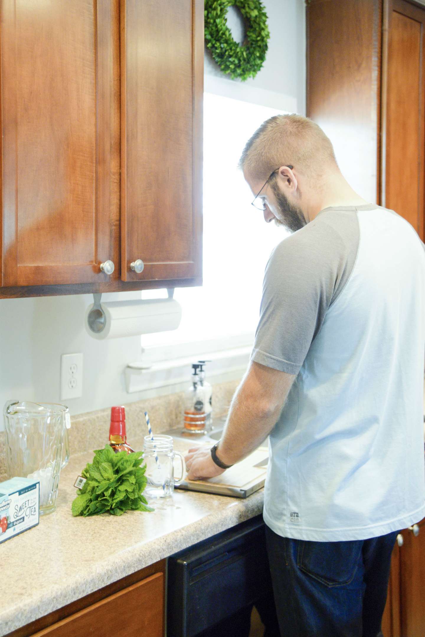 Mint Julep Sweet Tea with Southern Breeze Sweet Tea - I'm Fixin' To - @mbg0112