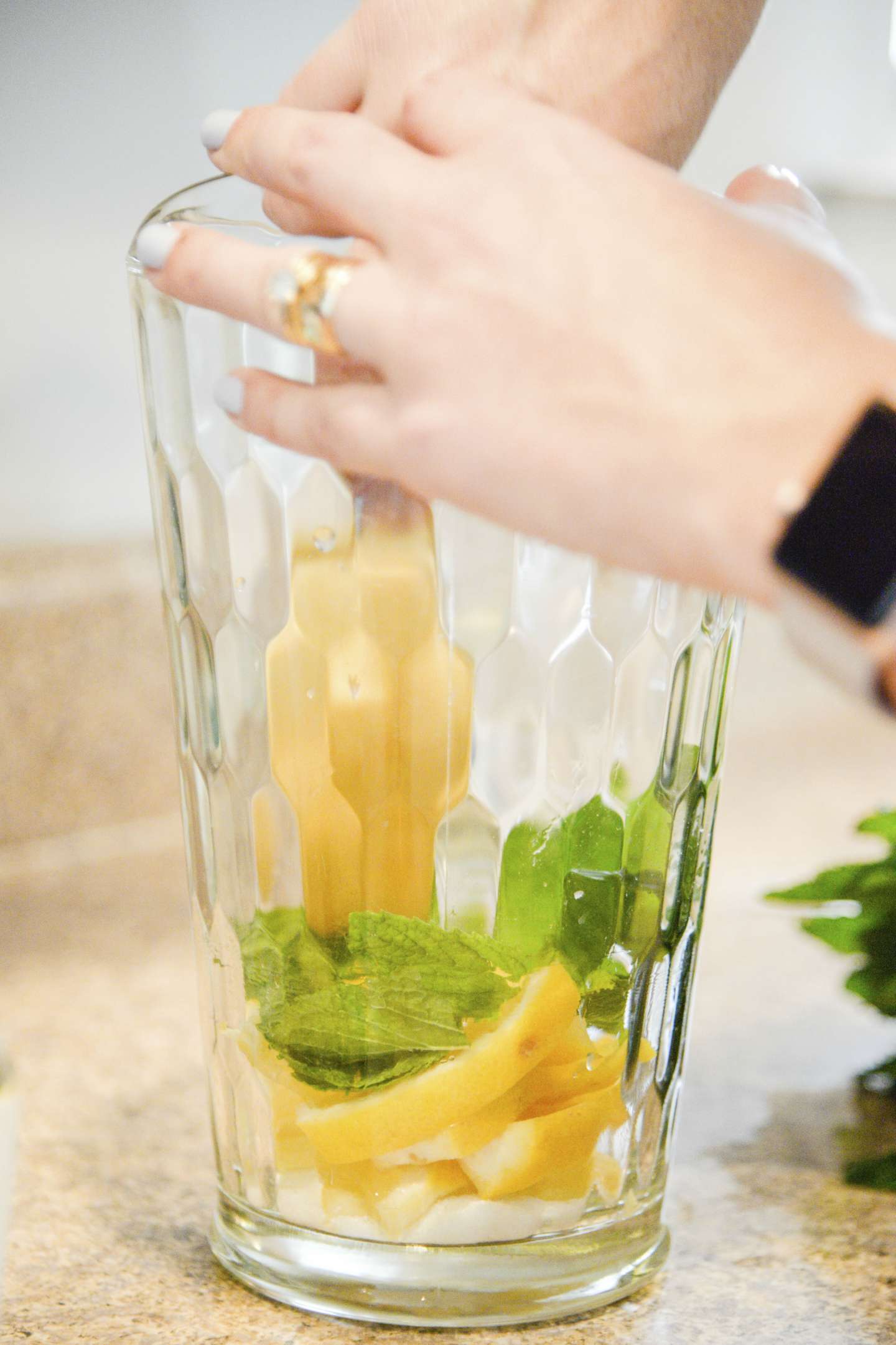 Mint Julep Sweet Tea with Southern Breeze Sweet Tea - I'm Fixin' To - @mbg0112