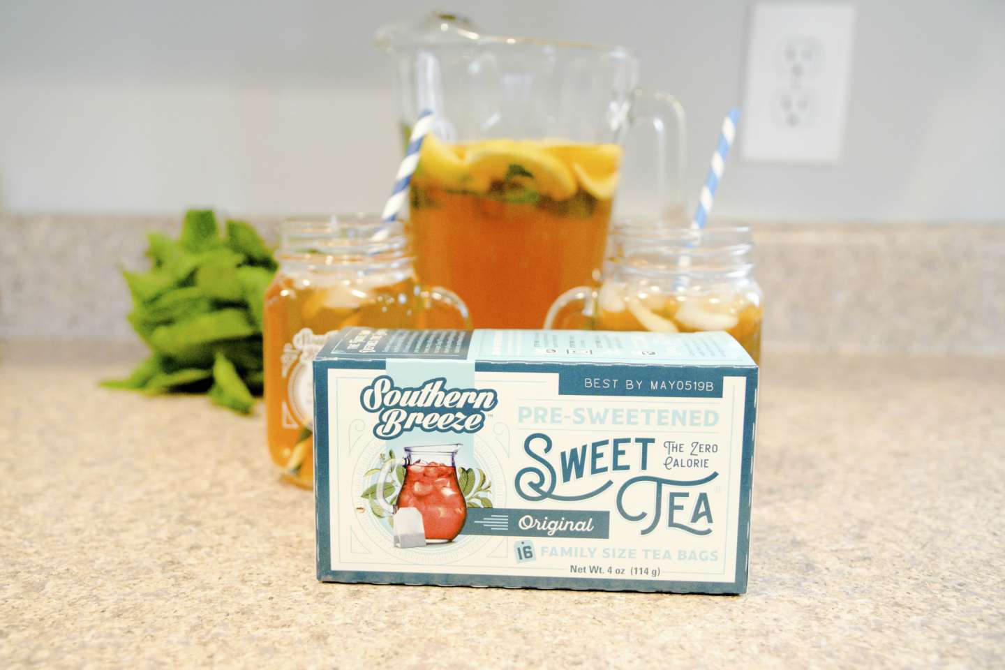 Mint Julep Sweet Tea with Southern Breeze Sweet Tea - I'm Fixin' To - @mbg0112