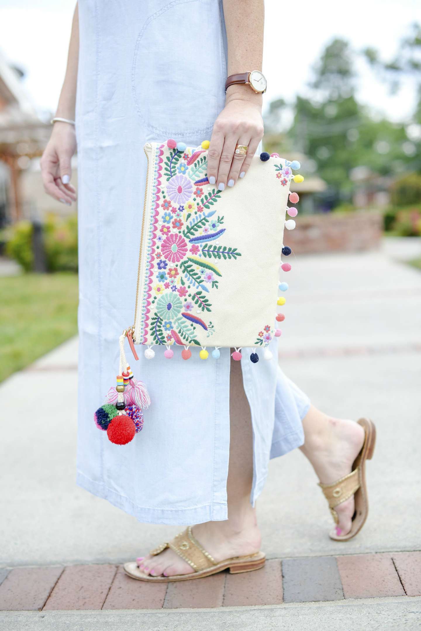 Chambray Maxi Dress + a Tassel Clutch - @mbg0112 - I'm Fixin' To
