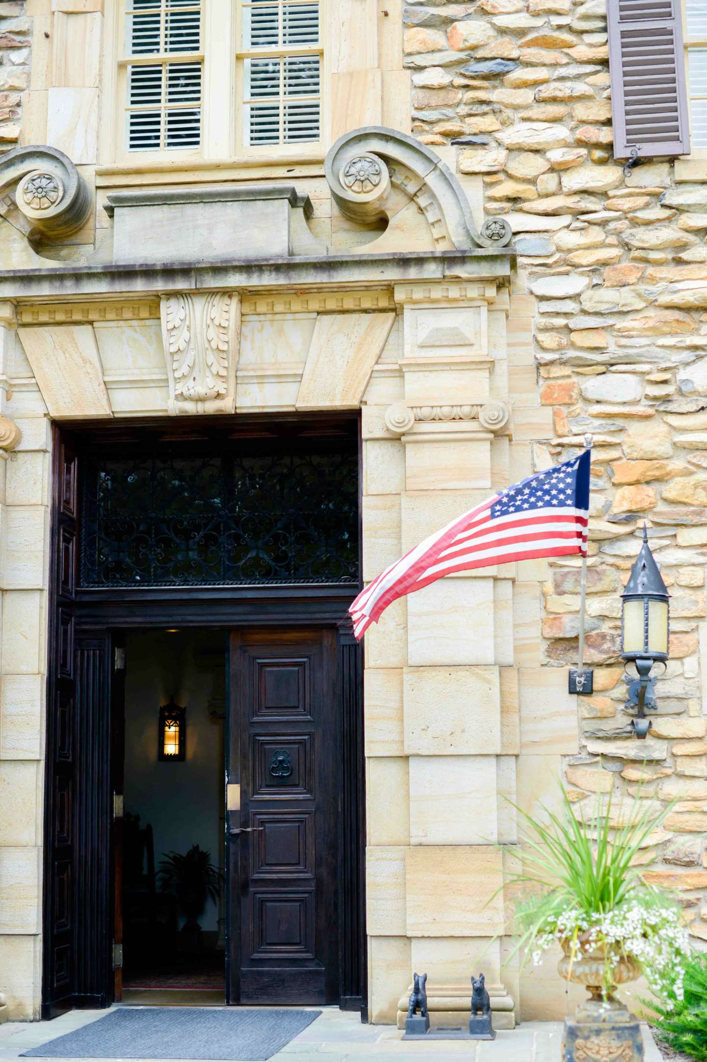 Exploring Graylyn Estate in Winston-Salem - I'm Fixin' To - @mbg0112
