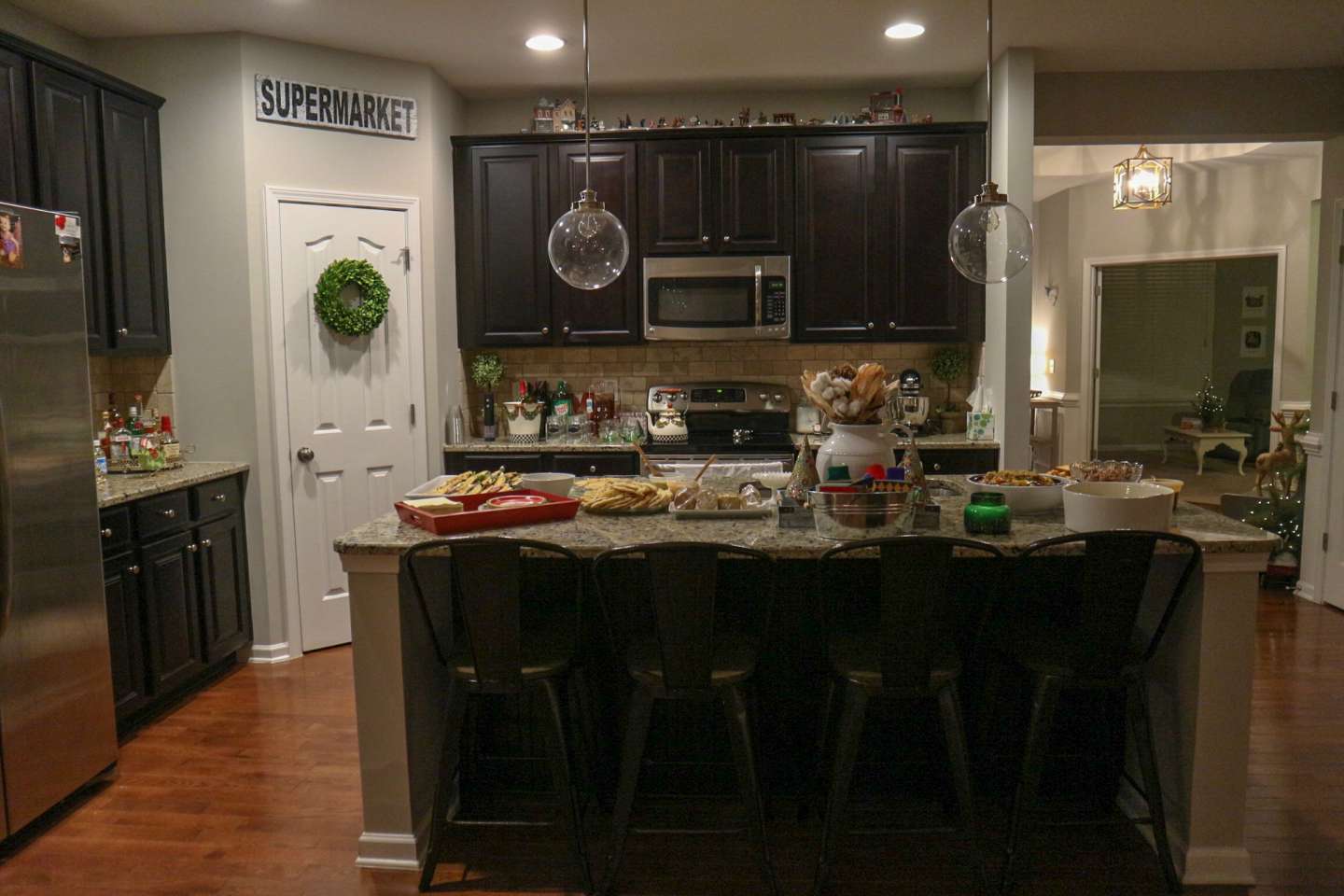 How to Host a Holiday Gathering with Zoës Kitchen - I'm Fixin' To - @mbg0112