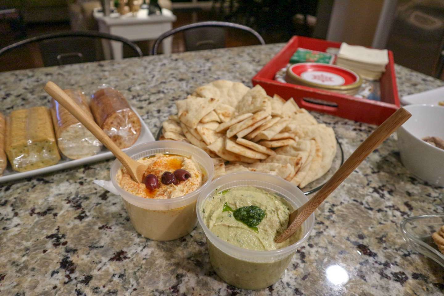 How to Host a Holiday Gathering with Zoës Kitchen - I'm Fixin' To - @mbg0112