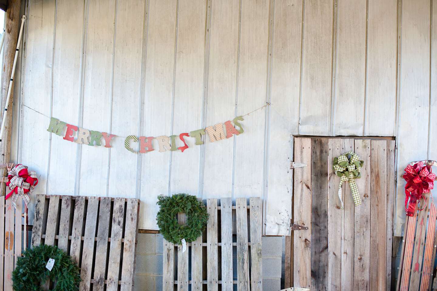 Holiday Style at the Family Farm on Avent Ferry - I'm Fixin' To - @mbg0112