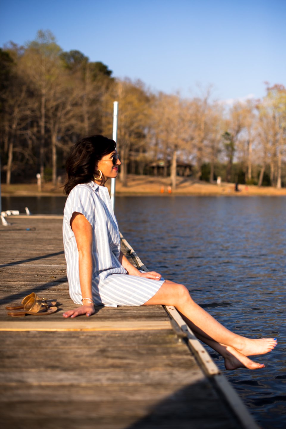Casual Spring Outfits featured by top US fashion blog I'm Fixin' To; Image of a woman wearing J. Crew Factory Linen Dress, David Yurman Bangle, Sheila Fajl Hoops, Ray-Ban Polarized Aviators and Jack Rogers Sandals