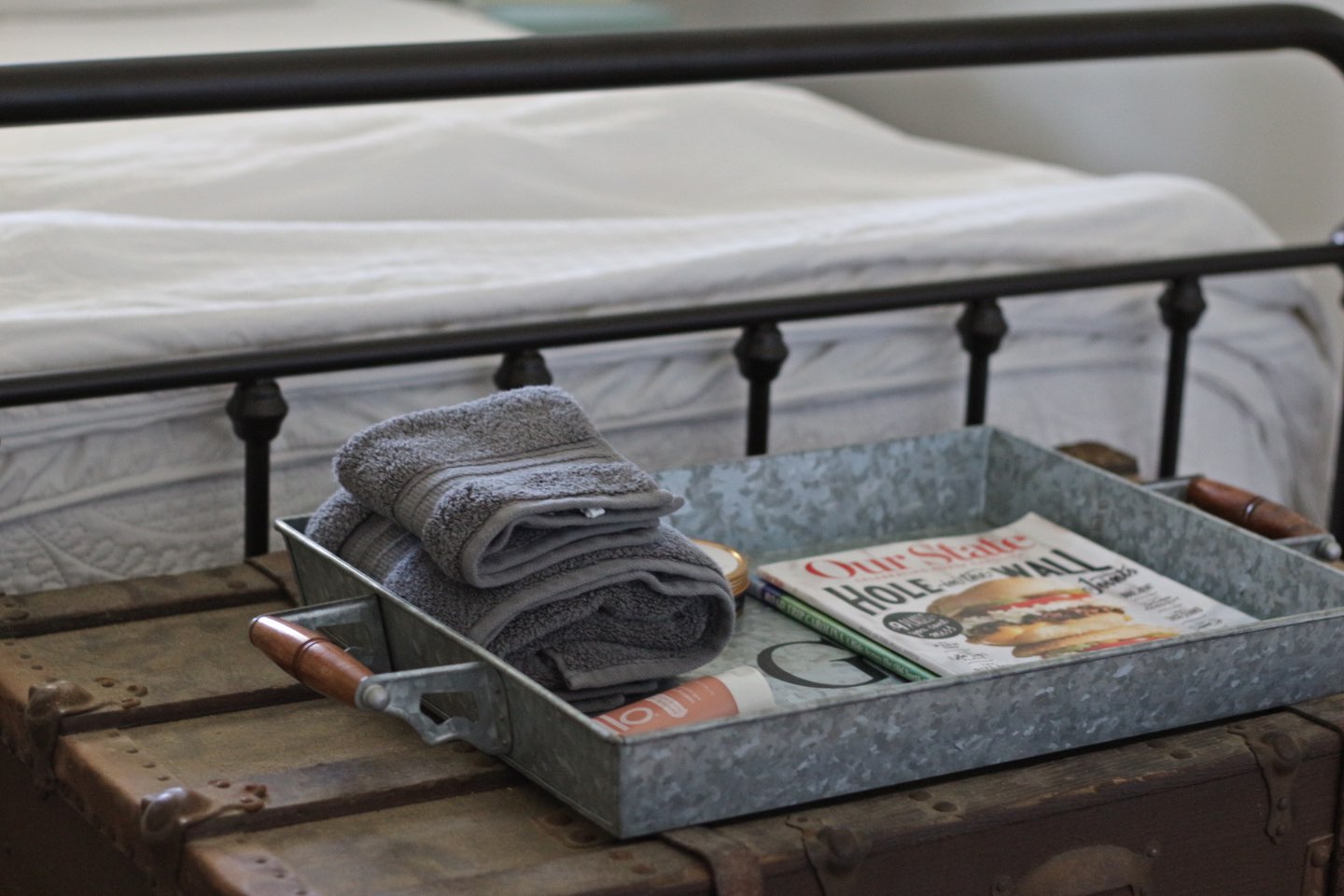 5 Ways to Prepare a Guest Room - I'm Fixin' To - @mbg0112