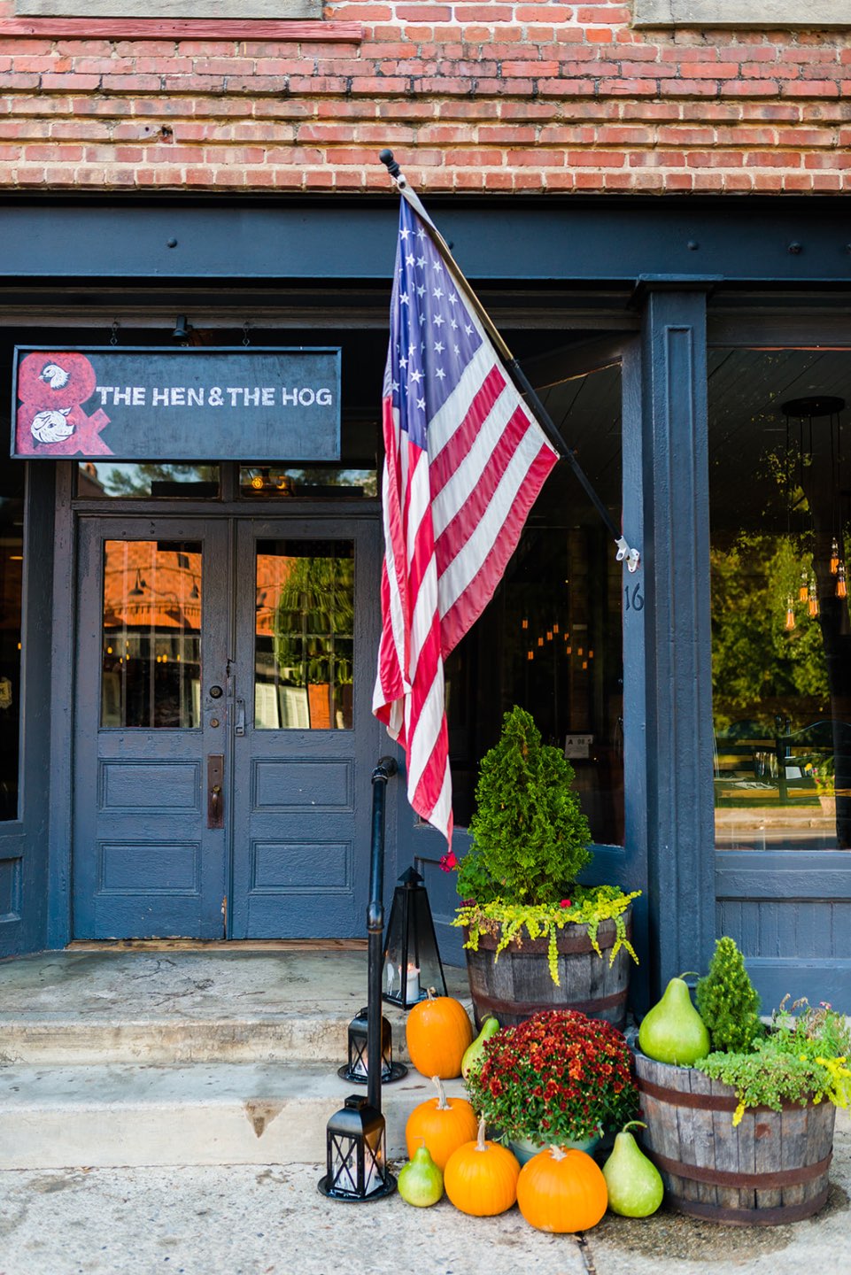 Eastern North Carolina Favorite: The Hen & The Hog - I'm Fixin' To - @mbg0112