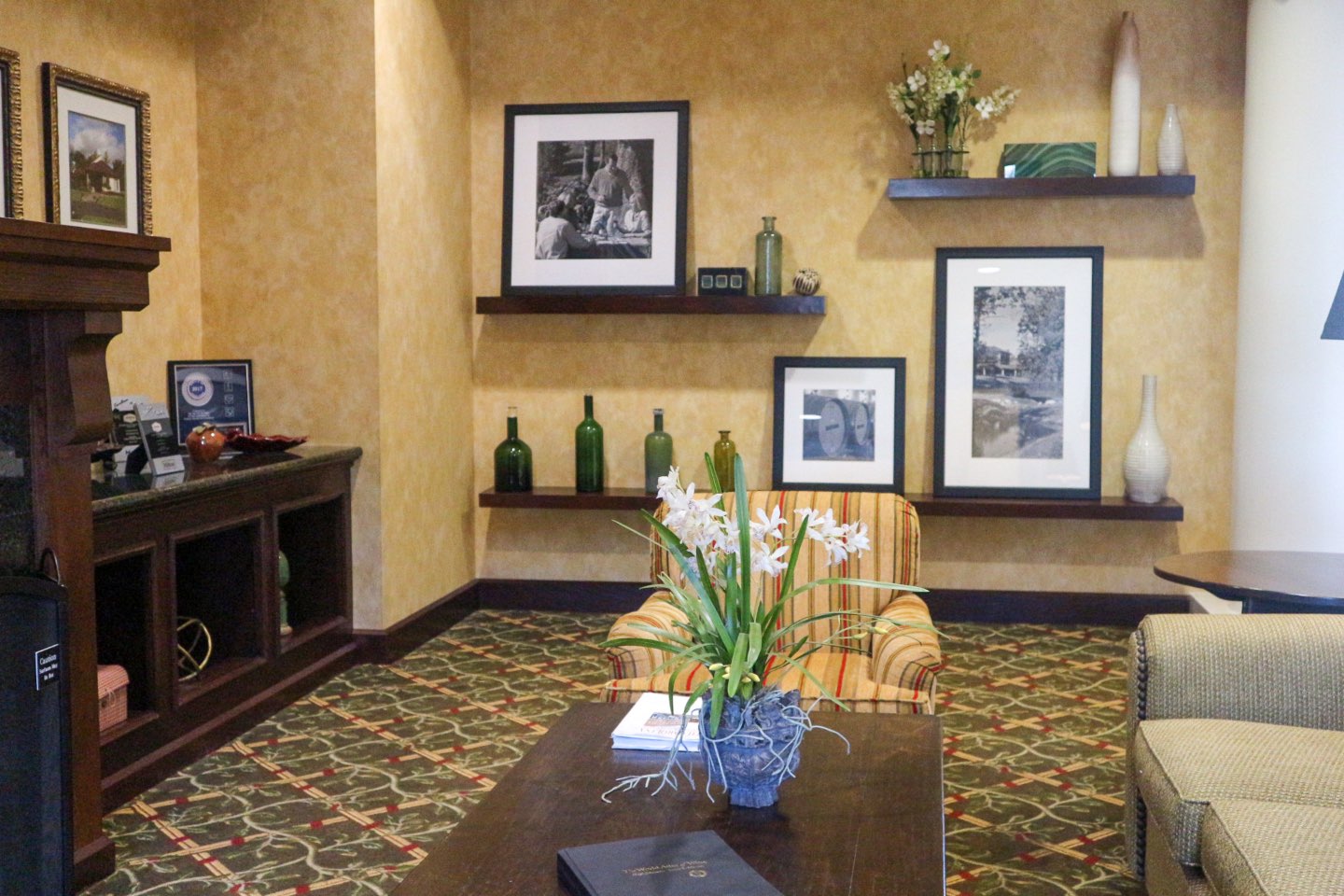 Celebrating Surry County with the Top North Carolina Wineries - I'm Fixin' To - @mbg0112 | Best North Carolina Wineries featured by top US travel blog, I'm Fixin' To: Hampton Inn Shelton Vineyards