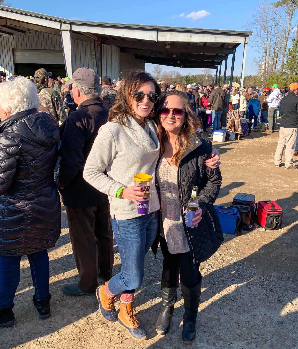 Eastern North Carolina Favorite: Last Saturday Oyster Roast - I'm Fixin' To - @mbg0112 | Last Saturday Oyster Roast in Jackson NC review featured by top North Carolina blogger, I'm Fixin' To