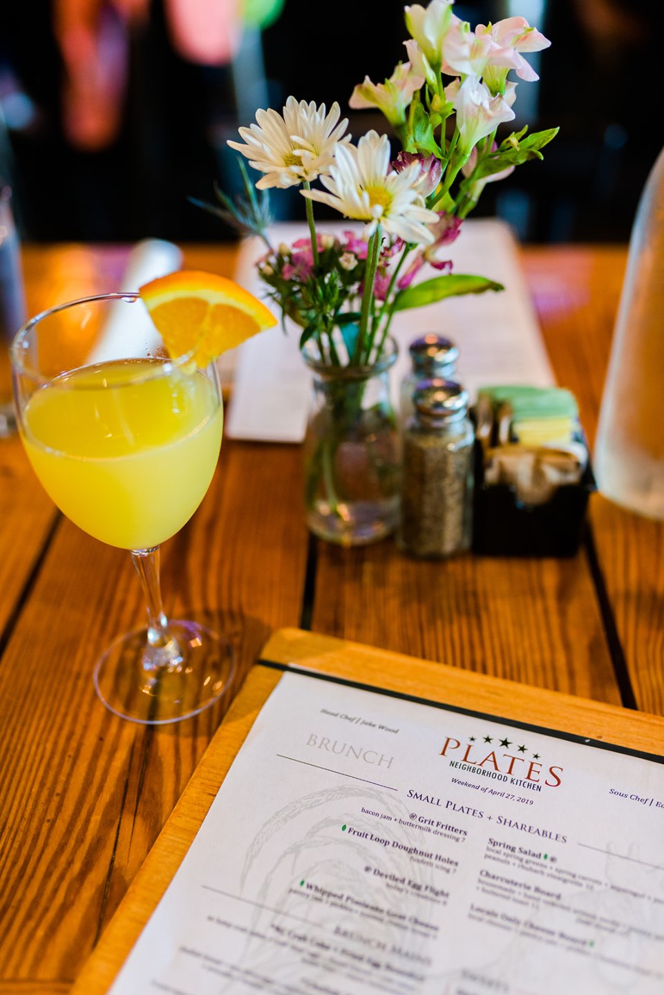 Raleigh Favorite: Plates Neighborhood Kitchen - I'm Fixin' To - @mbg0112 | Plates Neighborhood Kitchen review featured by top Raleigh blog, I'm Fixin' To