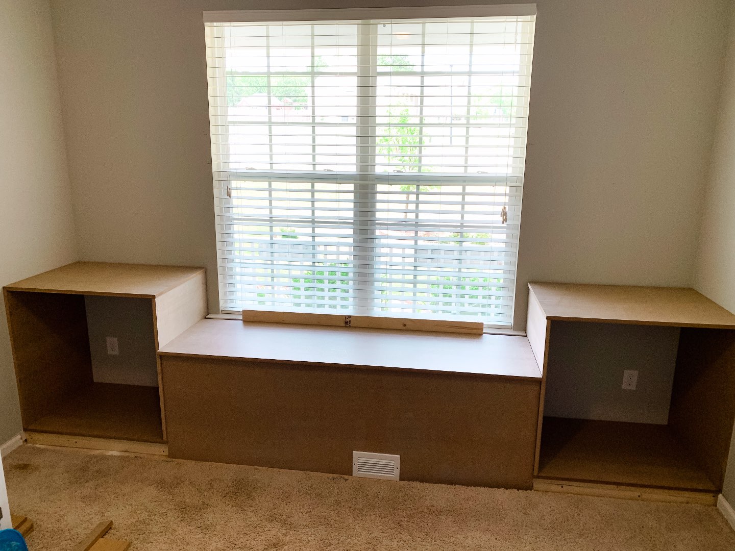 How to Update your Home Office with Home Office Built-Ins featured by top US life and style blog, I'm Fixin' To | How We Updated Our Home Office with Built-Ins: Part 1 - I'm Fixin' To - @mbg0112