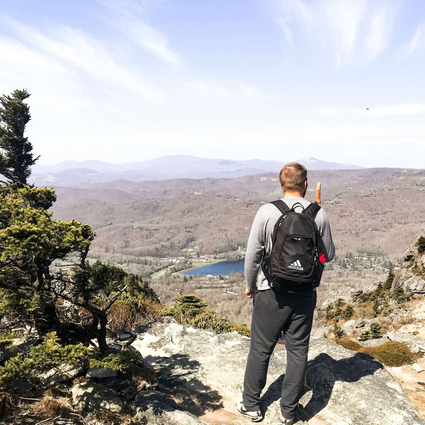 Top 5 Best Fall Vacations in North Carolina featured by top NC blogger, I'm Fixin' To
