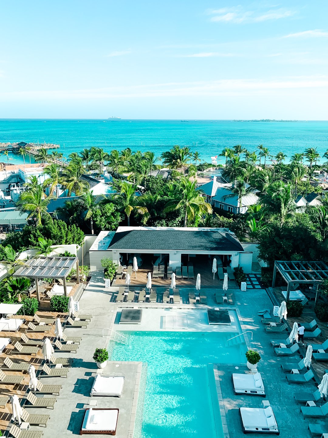 Warming Up in the Bahamas: the Best Things to Do at Baha Mar - I'm Fixin' To - @mbg0112 | Warming Up in the Bahamas: the Best Things to Do in Baha Mar by popular North Carolina travel blog, I'm Fixin' To: image of the Baha Mar swimming pool. 