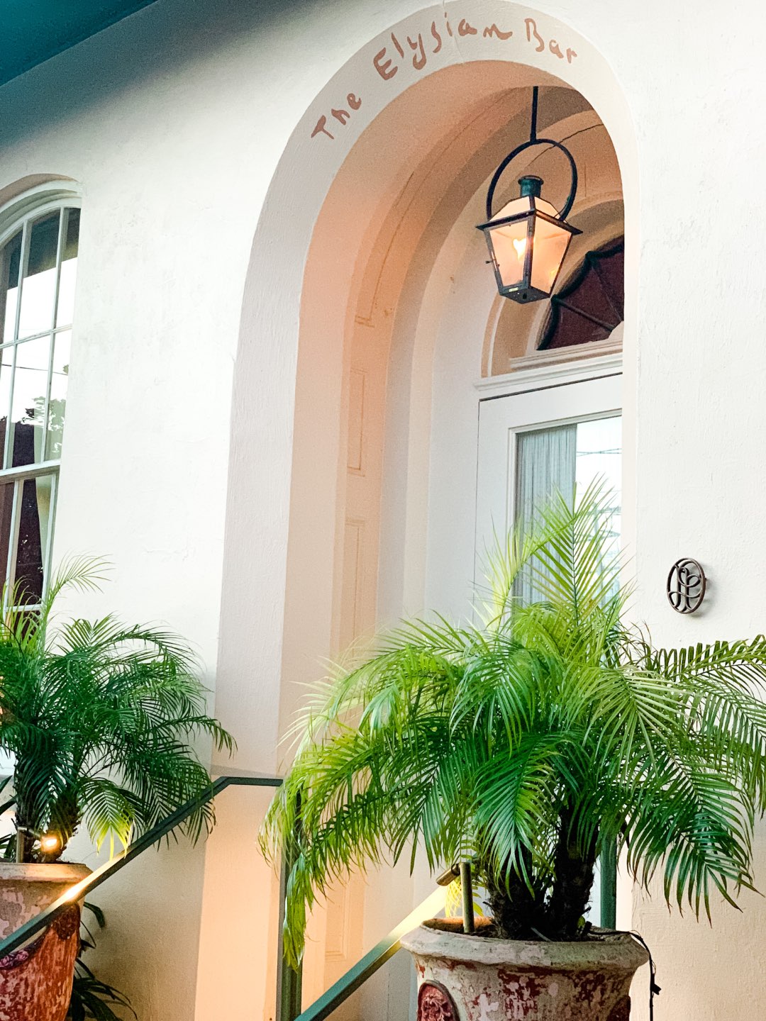 Girls Trip to New Orleans by popular US travel blog, I'm Fixin To: image of the Elysian Bar. 
