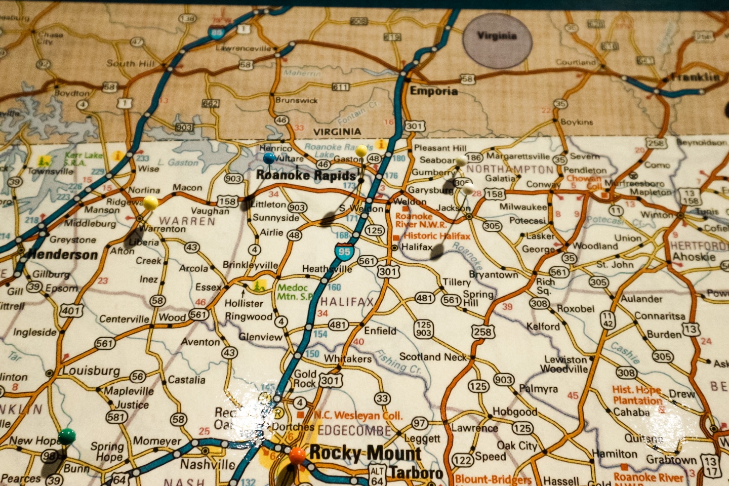 Western NC Wineries: 6 Wineries to Visit During your Next Girls' Weekend - I'm Fixin' To - @mbg0112 |Western NC Wineries by popular NC blog, I'm Fixin' To: image of a North Carolina Map. 
