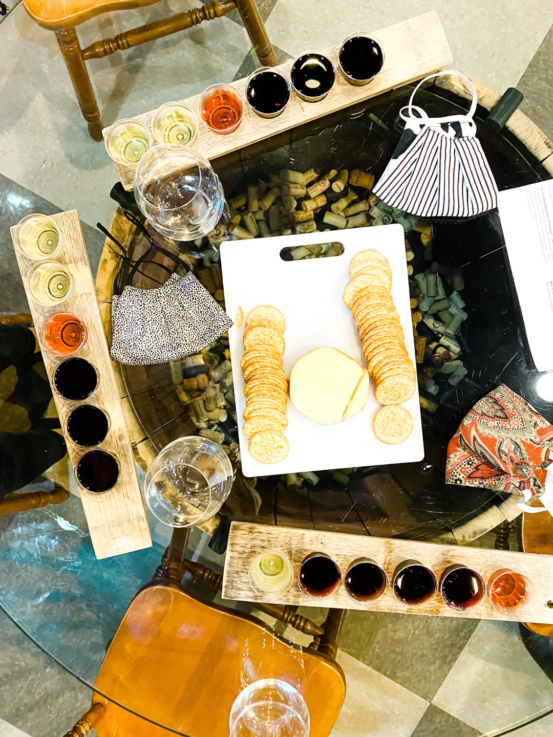 Western NC Wineries: 6 Wineries to Visit During your Next Girls' Weekend - I'm Fixin' To - @mbg0112 |Western NC Wineries by popular NC blog, I'm Fixin' To: image of crackers, cheese, and wine at Round Peak Vineyards. 