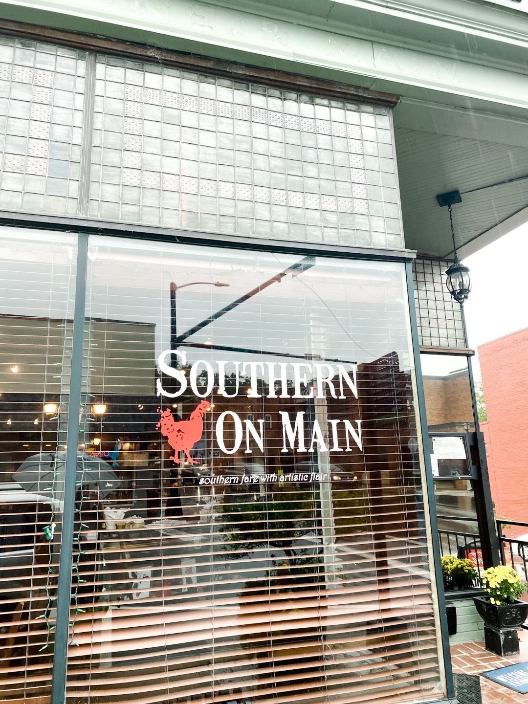 Western NC Wineries: 6 Wineries to Visit During your Next Girls' Weekend - I'm Fixin' To - @mbg0112 |Western NC Wineries by popular NC blog, I'm Fixin' To: image of Southern on Main. 