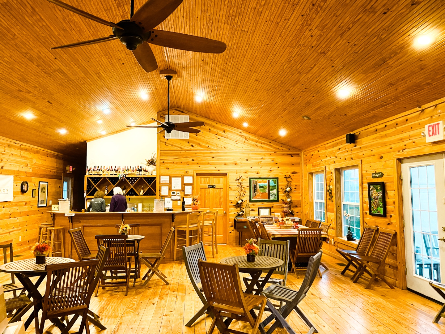 Western NC Wineries: 6 Wineries to Visit During your Next Girls' Weekend - I'm Fixin' To - @mbg0112 |Western NC Wineries by popular NC blog, I'm Fixin' To: image of Carolina Heritage Vineyard and Winery. 