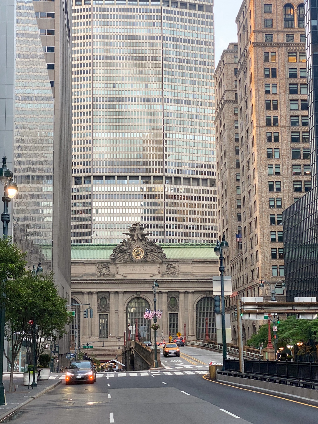 NYC Summer Weekend: Things to Do in NYC in the Summer - I'm Fixin' To - @imfixintoblog | NYC Summer Weekend by popular NC travel blog, I'm Fixin' To: image of the Grand Central Terminal. 