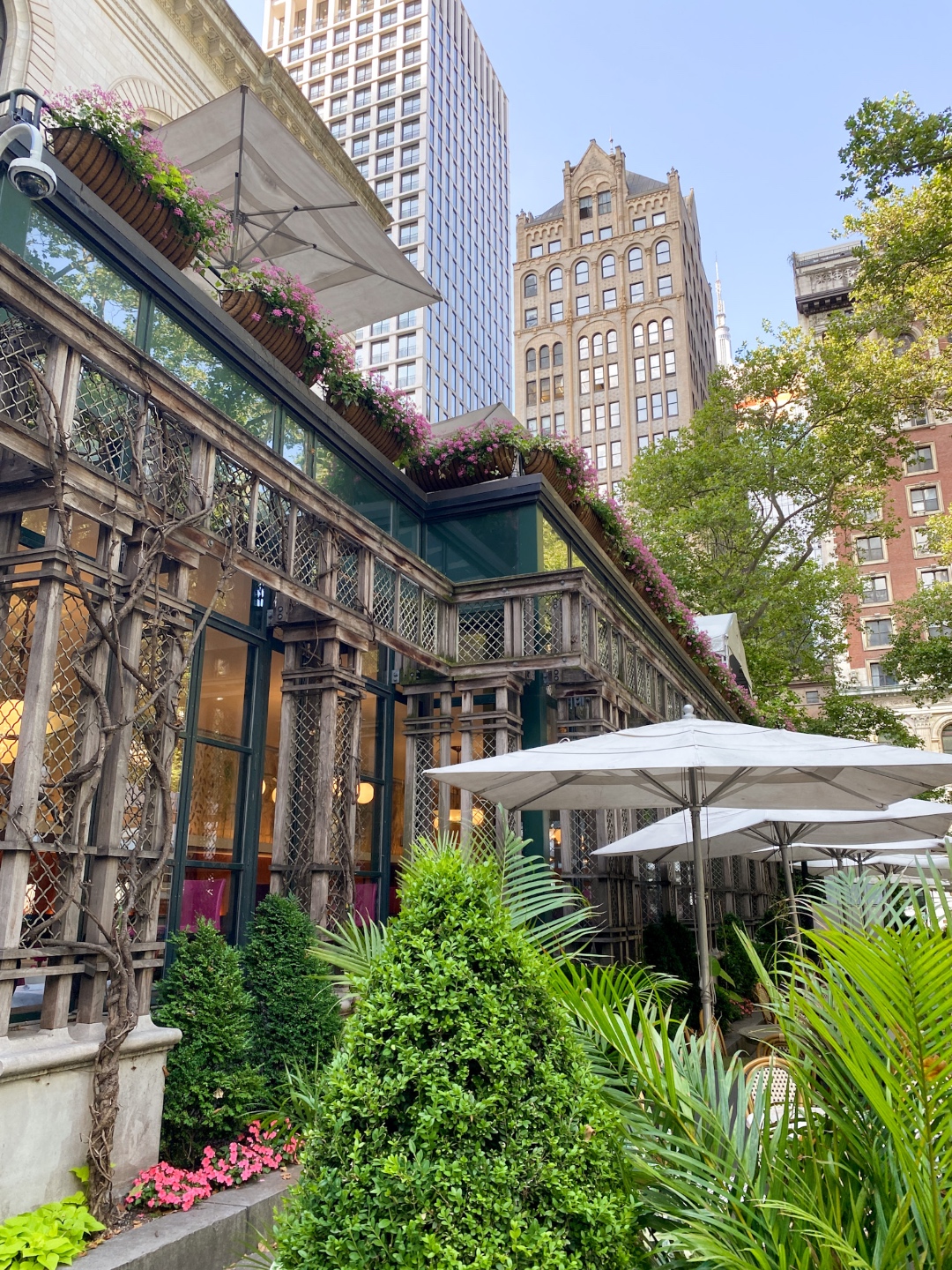 NYC Summer Weekend: Things to Do in NYC in the Summer - I'm Fixin' To - @imfixintoblog | NYC Summer Weekend by popular NC travel blog, I'm Fixin' To: image of Bryant Park cafe. 