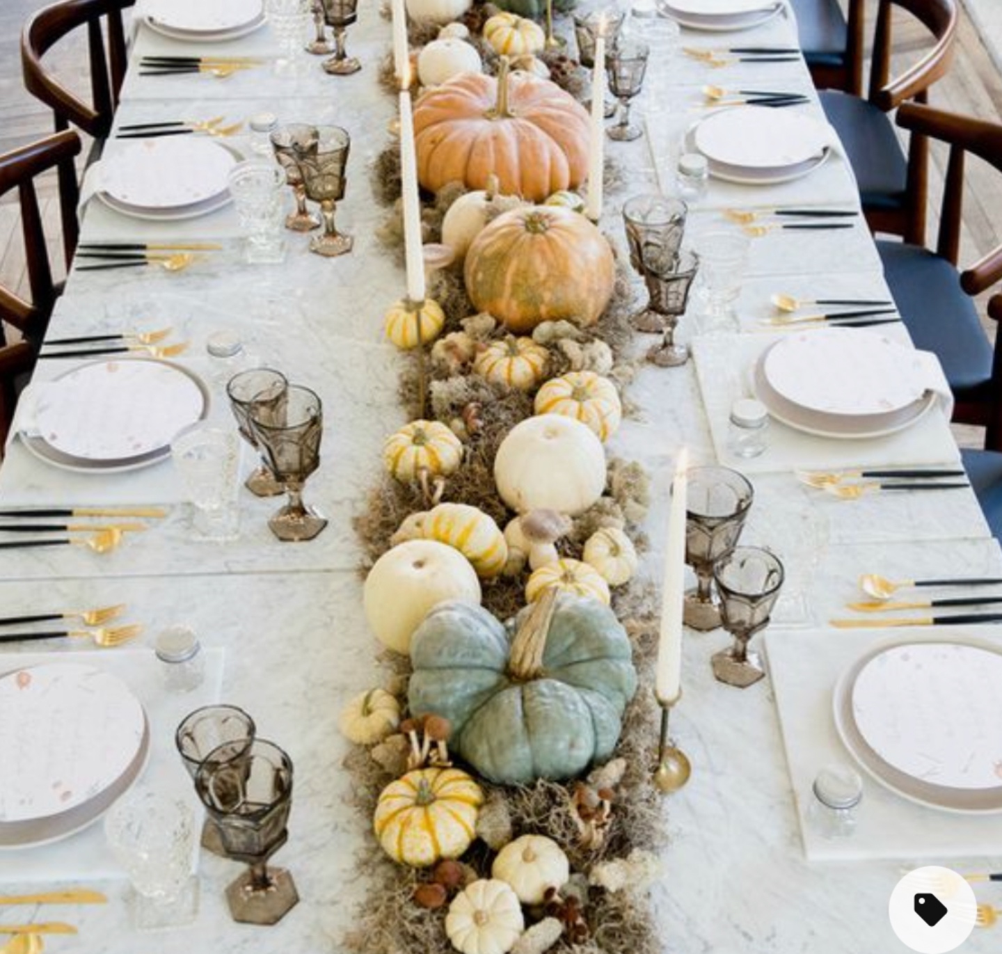 A Traditional Thanksgiving Tablescape with a Modern Feel featured by top NC lifestyle blogger, I'm Fixin' To
