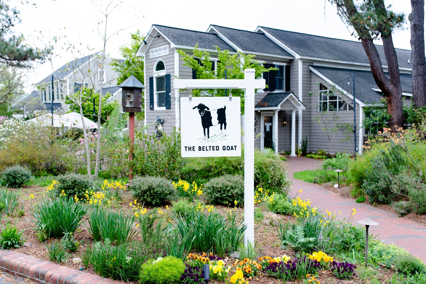 Day Trip Guide: the Best Things to Do in Fearrington Village - I'm Fixin' To - @imfixintoblog