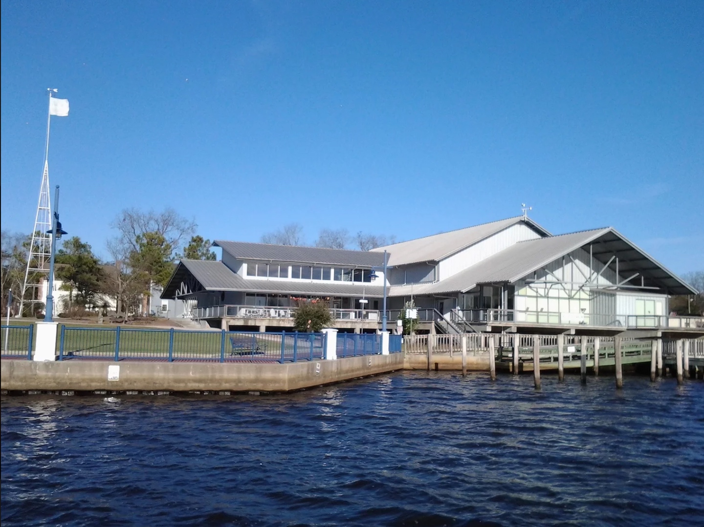 Weekend Travel Guide: What to Do in Washington, NC - I'm Fixin' To - @imfixintoblog