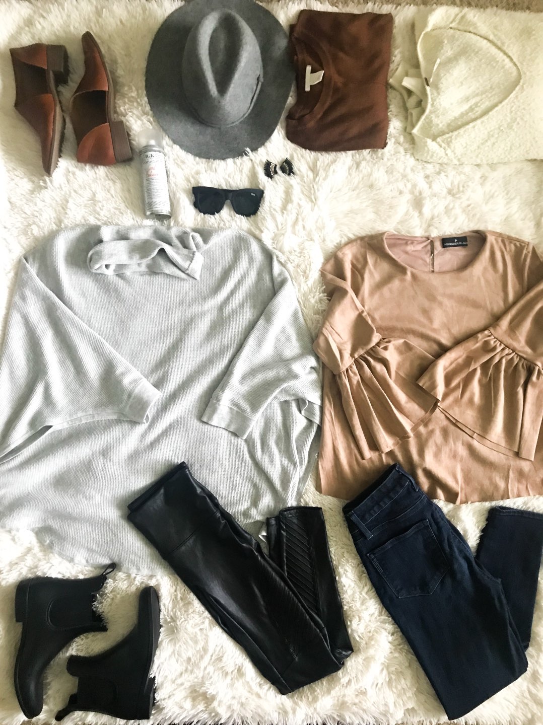 top view of outfits for Our Packing List for Fall in New York City top view of outfits for Our Packing List for Fall in New York City