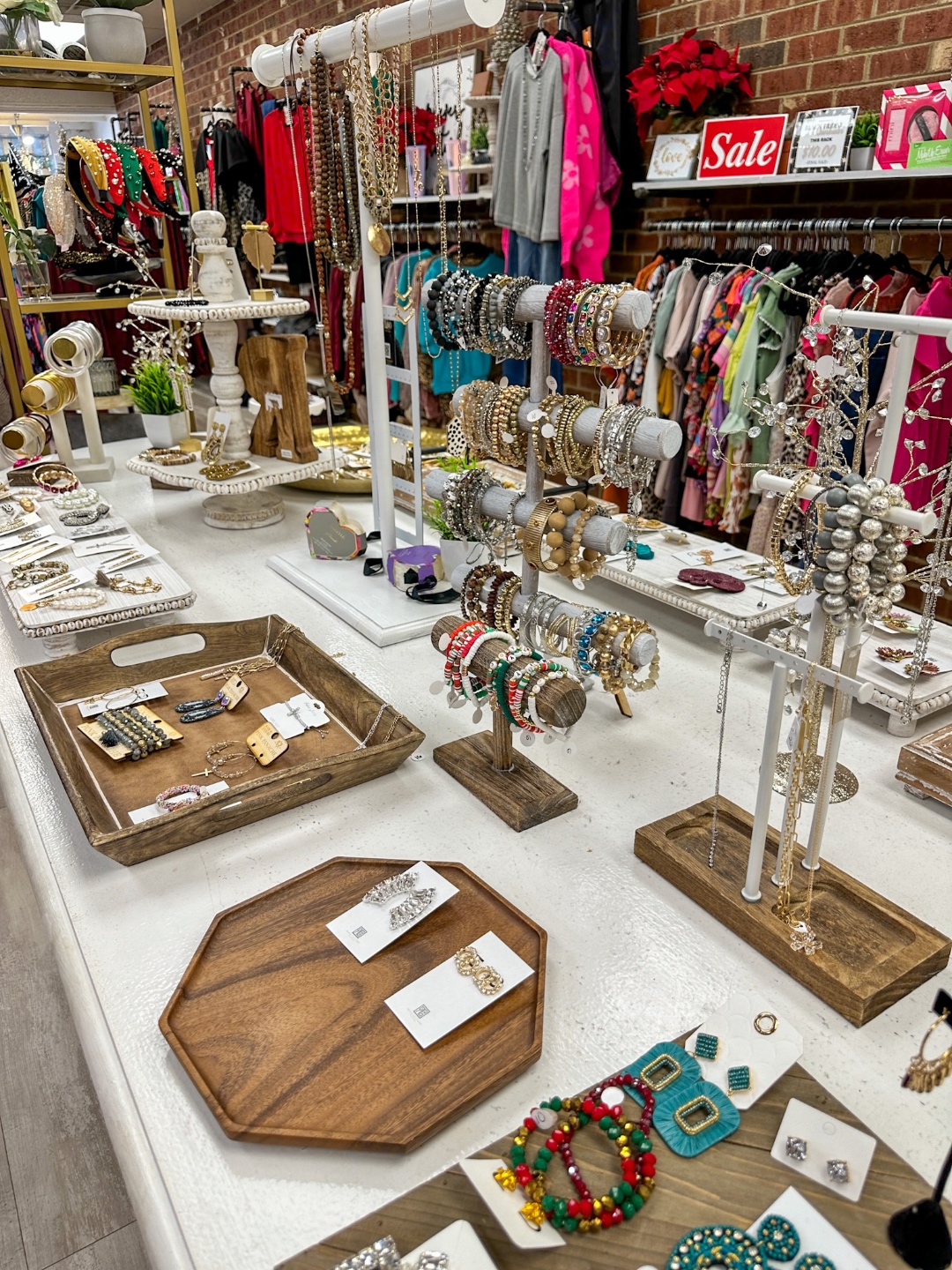Royal Boutique accessories