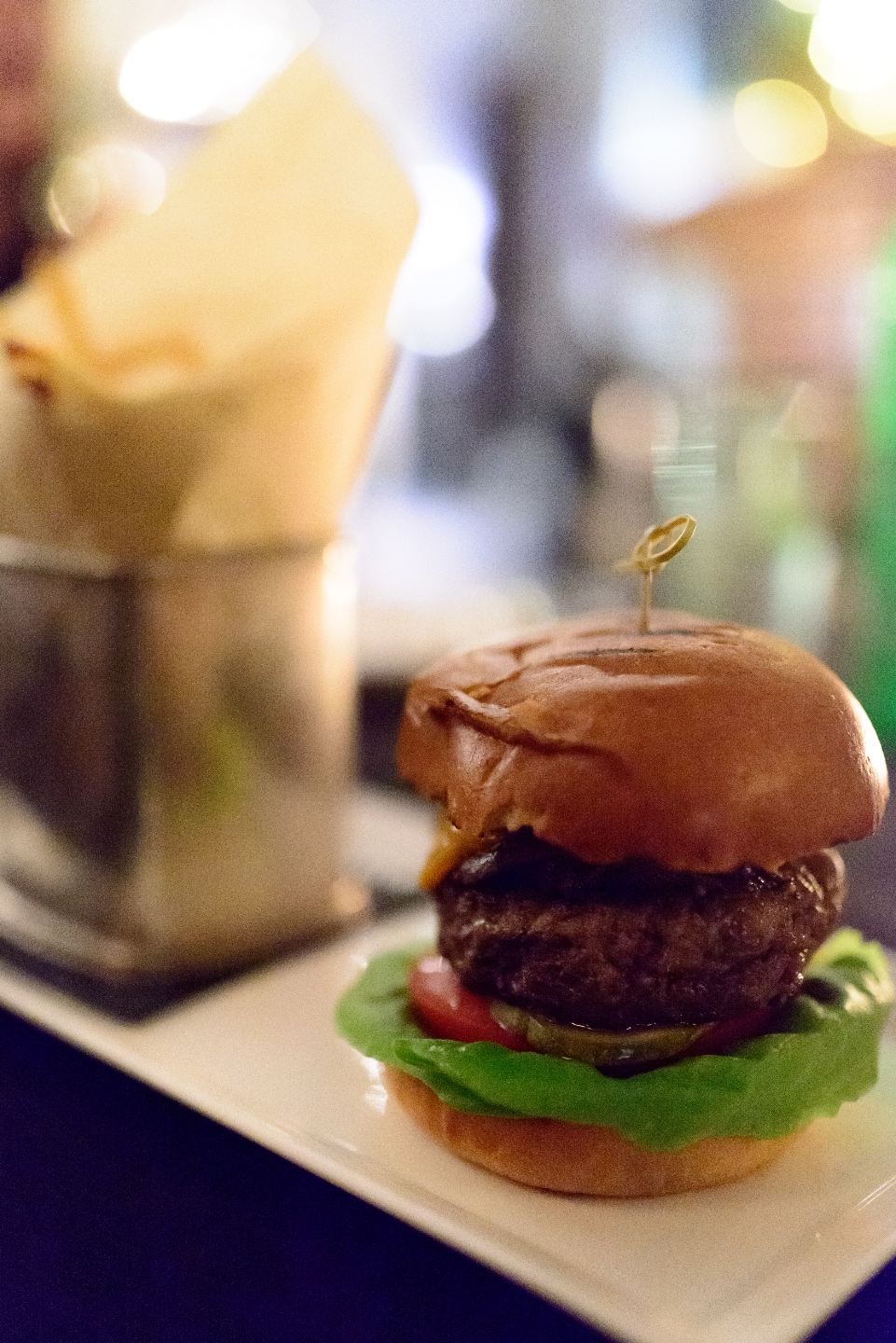 Ashten's burger Ashten's burger
