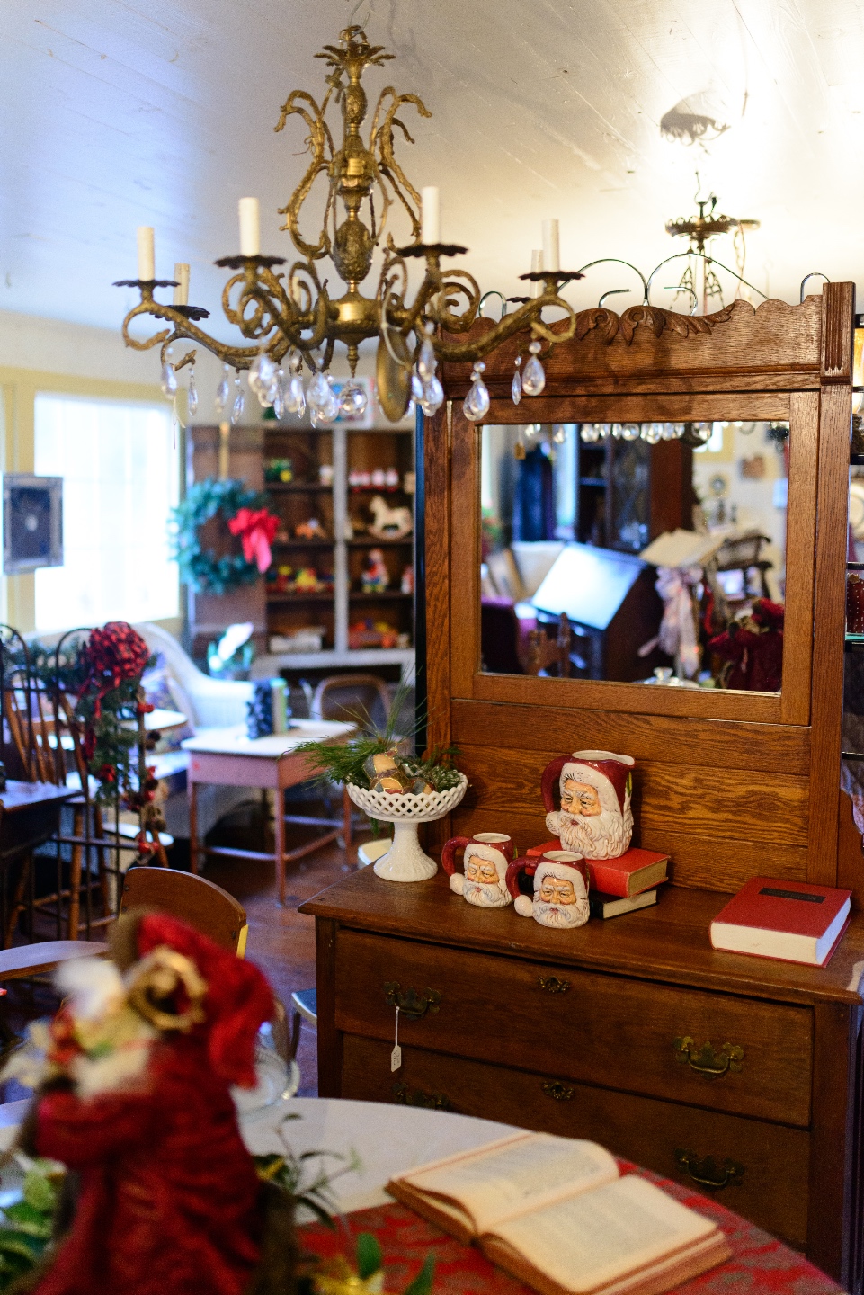 Old Hardware Vintage Depot NC Old Hardware Vintage Depot NC | Best North Carolina Antique and Thrift Stores