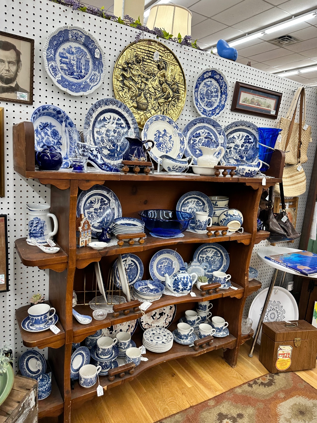 Mayberry Antique Mall 10 Best North Carolina Antique & Thrift Thrift Stores