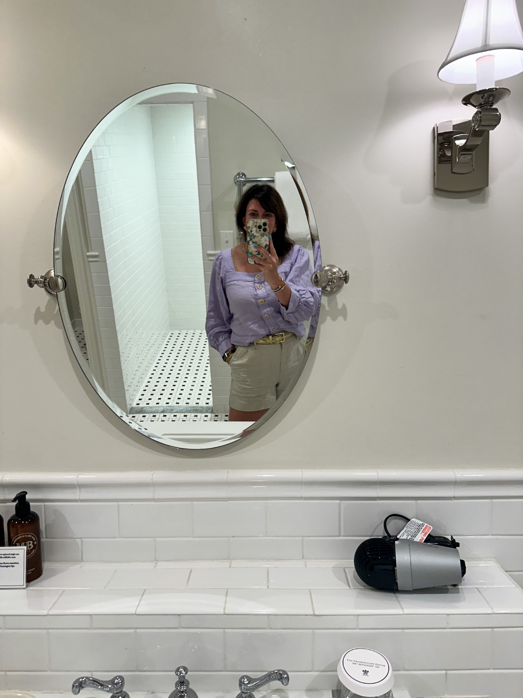 bathroom vanity