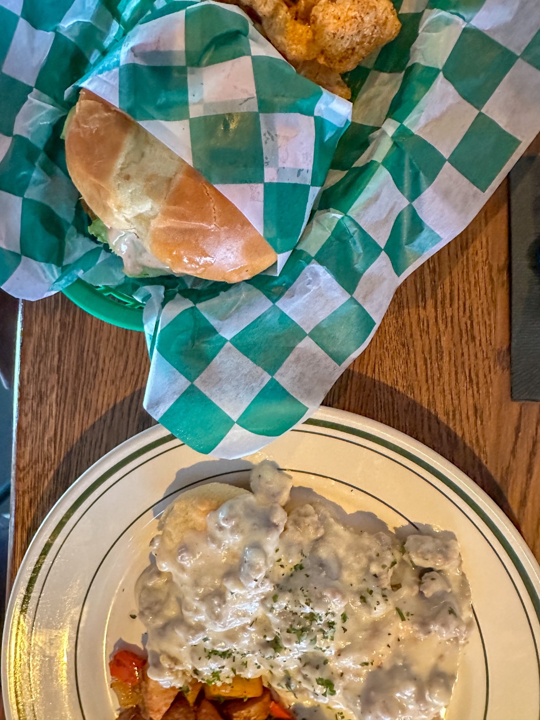 Gussie's Bar, Bottles, and Bites