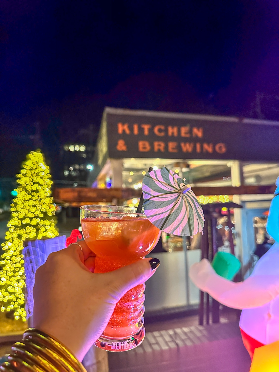 Sippin' Santa at Wye Hill